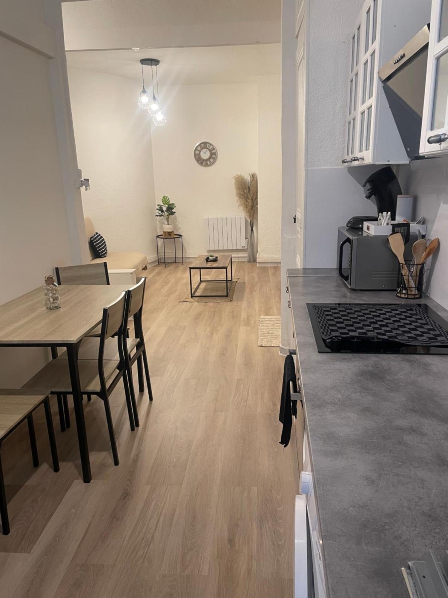 Appartement Authentique Coeur De Ville Sète Exteriör bild
